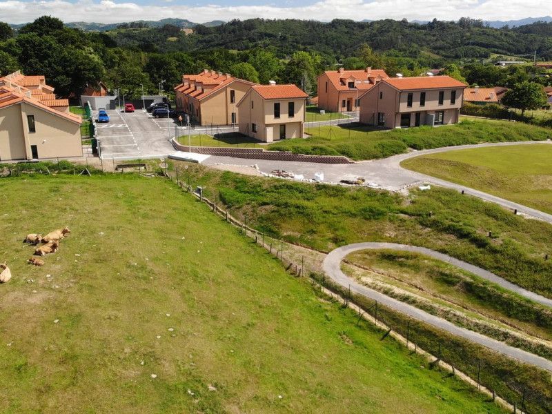 Obra nueva Urbanización Las Azaleas en Siero (Revista) photo 4