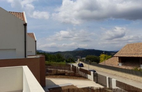 Продажа новостроек Chalets C Apalaz.Res.El Puy.Estella в городе Yerri photo 3