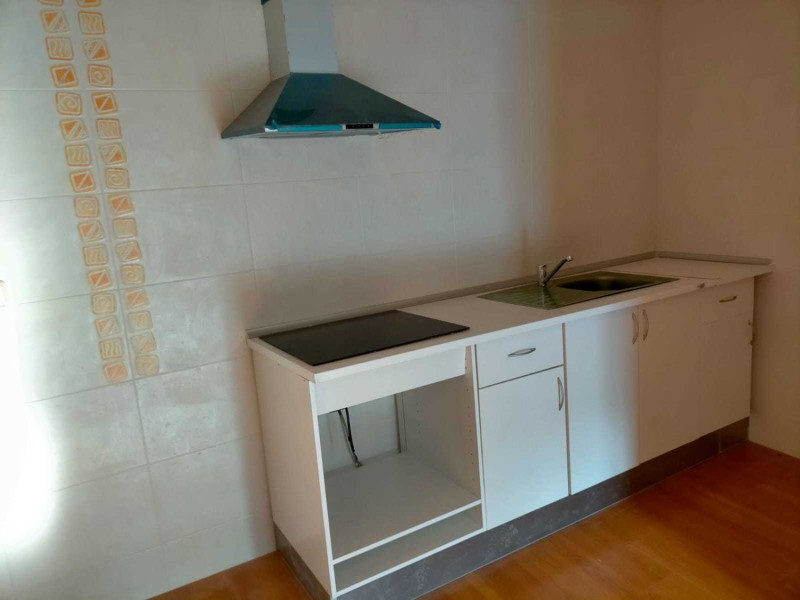 Piso en venta en Urb. C/ Mossen Masdeu, Sant Joan de les Abadesses, Saint John of the Abbesses
 photo 5