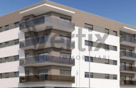 Квартира на продажу на  Calle Migdia, 124, Жирона photo 1
