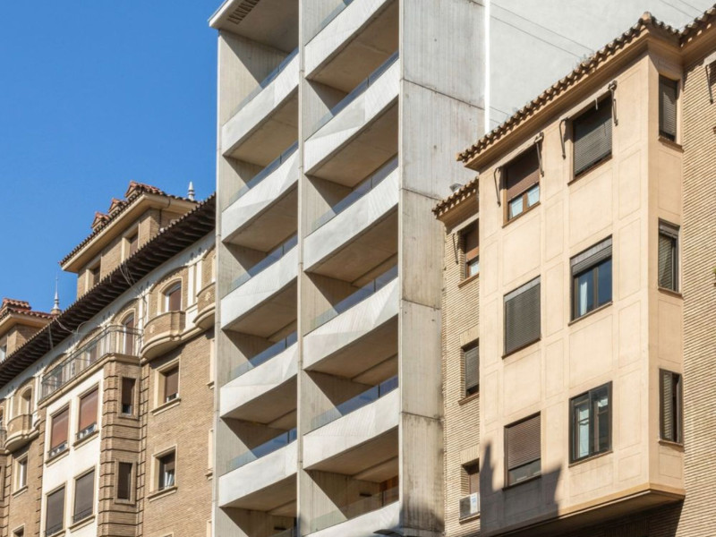 Venta de garaje en  Avenida Valencia, 8 , Zaragoza photo 2