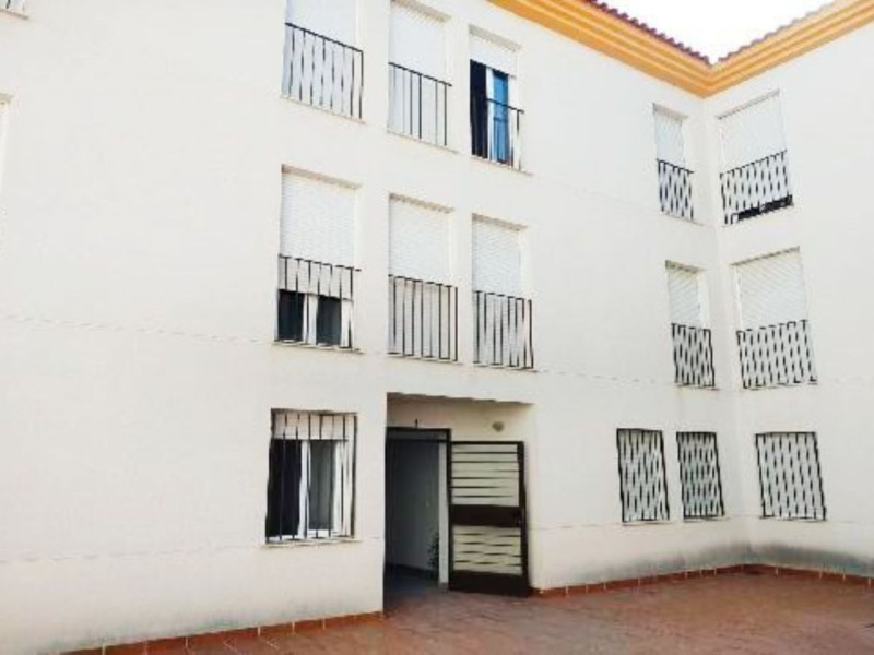 Piso en venta en Calle General Serrano, Durcal
photo 2