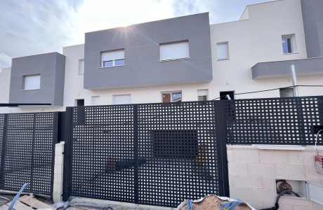 Semi-detached house for sale in , El Viso de San Juan thumbnail 1