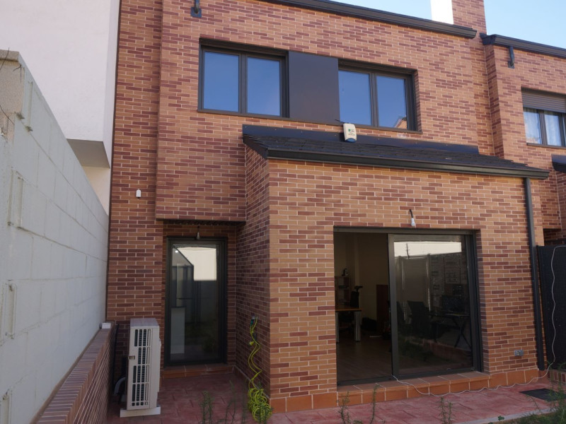 Obra nueva Residencial Hungría 10 en Meco (Revista) photo 3