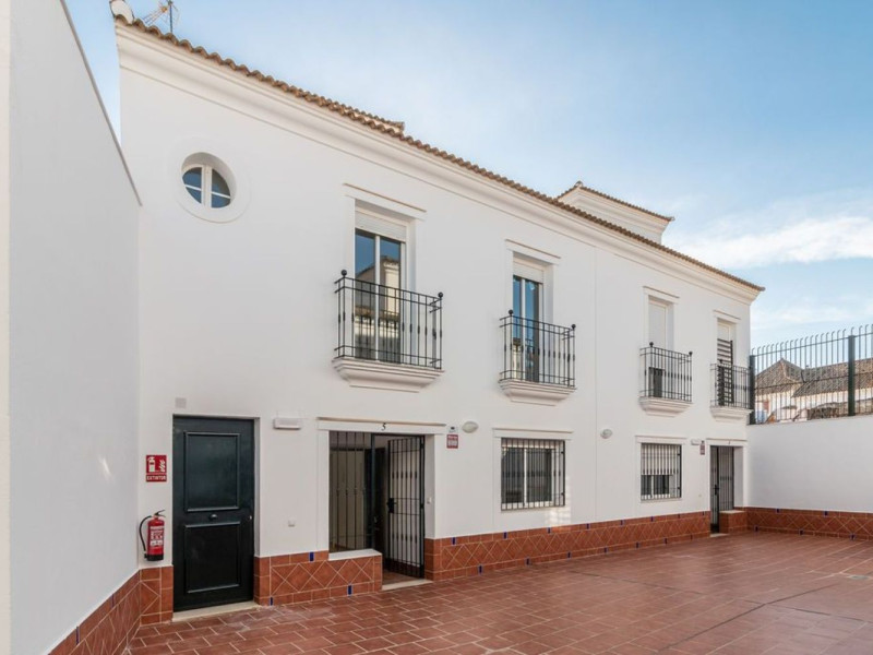 Piso en venta en Calle Cuerpo de Cristo s/n, Palma del Río
photo 3