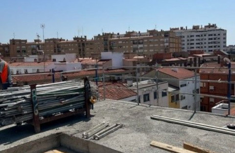 Sprzedaż mieszkania w Piso en Calle Gil Berges, 8, Alfonso, Zaragoza, Zaragoza
thumbnail 1