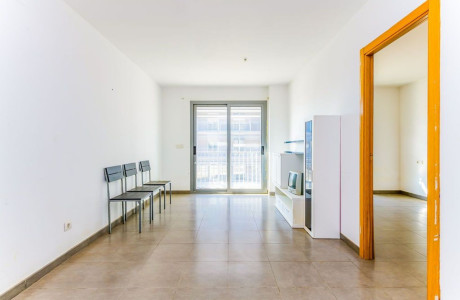 Продажа квартиры в Urb. Av Camp de Morvedre, Castellón de la Plana / Castello de la Plana thumbnail 2