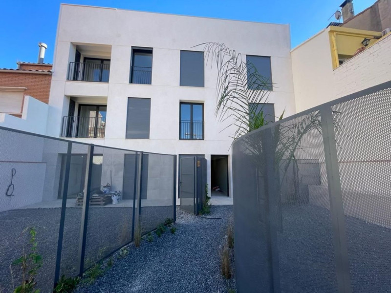 Venta de duplex en Calle Sallarés i Marra, 77, Sabadell photo 2