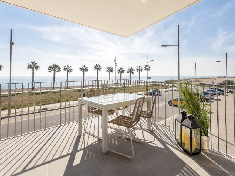Venta de duplex en Calle Mar Jònica, 1, Badalona photo 5