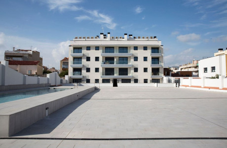 Piso en venta en Camino Ral 523 esquina C/ de la Cooperativa 2, 4, Mataró
 photo 1