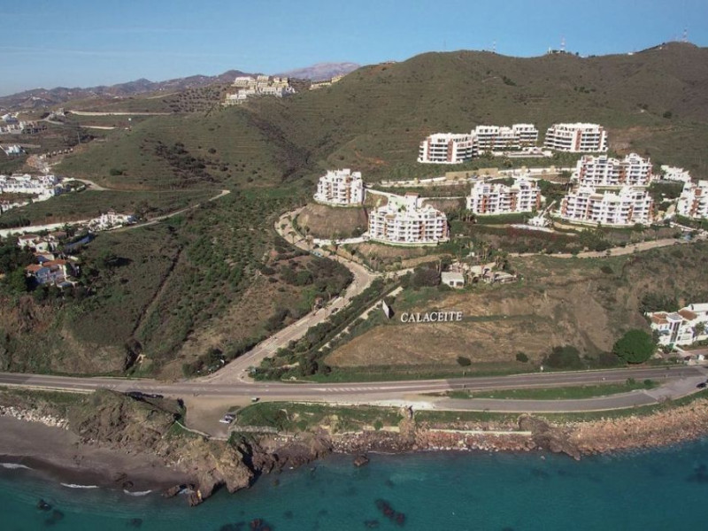 Venta de duplex en Urb. Calaceite s/n, Torrox photo 2