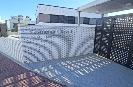 Таунхаус на продажу в  Calle Agapito García Serranito s/n , Colmenar Viejo photo 3