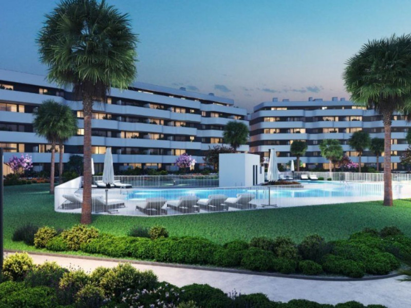 Sale of apartment in Avenida Mar de Alborán s/n, Torremolinos
photo 2