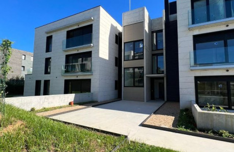 Piso en venta en Calle Barrio Monte la Torre, 30, Santander thumbnail 1