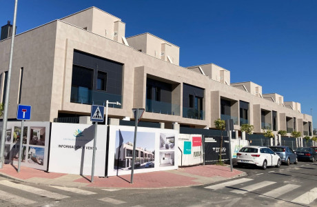 Продажа новостроек Las Villas de Juan Carlos I в городе Murcia photo 1