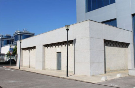 Продается гараж по адресу  Calle Arquitectura , Sevilla photo 4