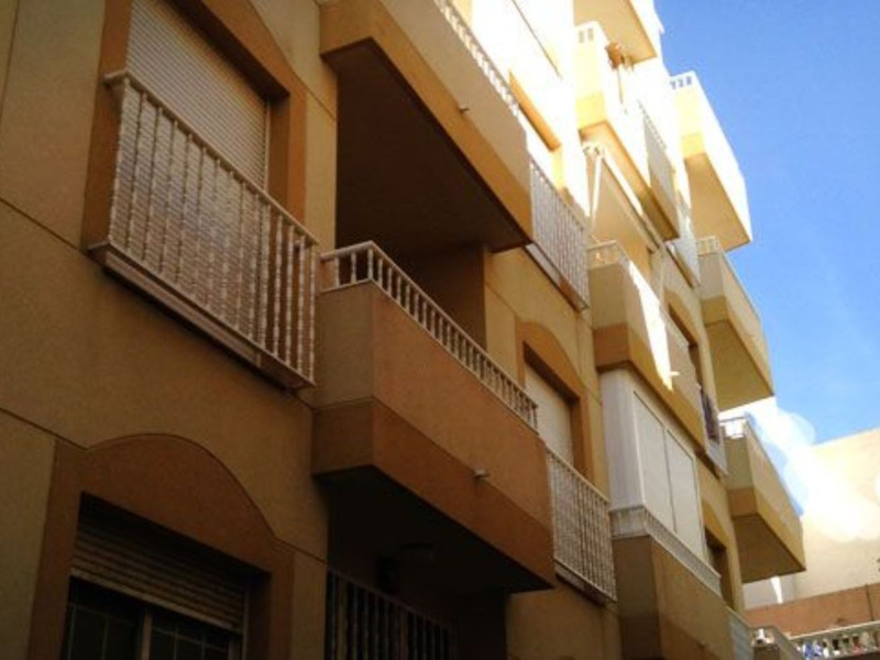 Obra nueva Edificio Calle Terreras en Albuñol (Revista) photo 3
