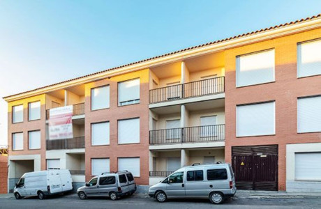 Продажа новостроек Viv Garajes Trast En CL. Toledo-cebolla в городе Cebolla photo 4