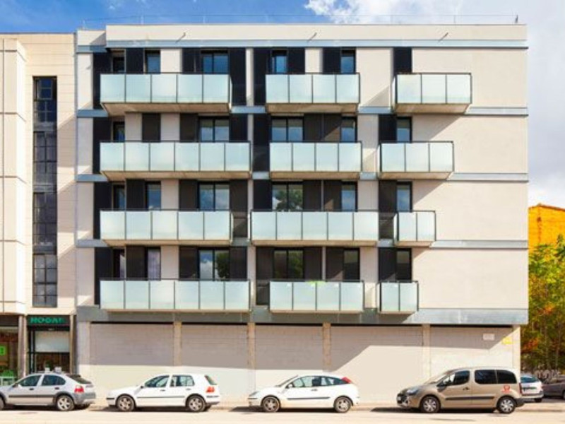 Новостройка Viviendas, Garajes y Local En Girona в Жирона photo 1