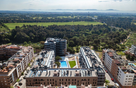 Piso en venta en Carrer del Pedraforca s/n, Terrassa thumbnail 2