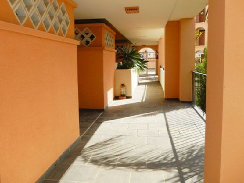 Sprzedaż mieszkania w Calle Rubí el, Manilva
photo 3