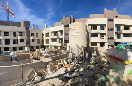 Пентхаус на продажу в  Calle Higuera con c/ Wisteria s/n, Лас-Росас-де-Мадрид photo 2