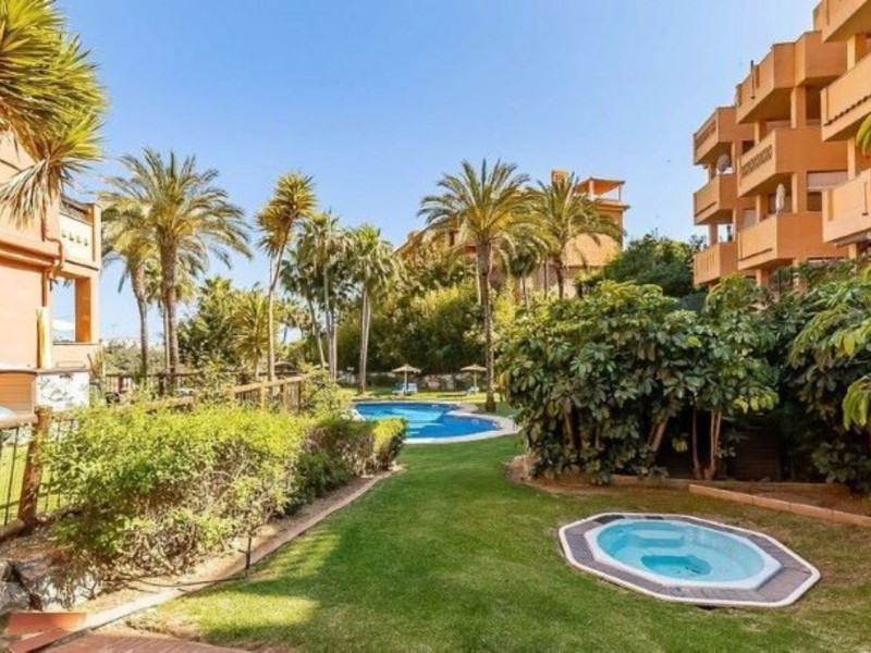 Venta de piso en Urbanización La Reserva, Marbella
 photo 5