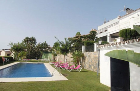 Promoción Residenc. Montevideo Hills obra nueva en Estepona photo 2