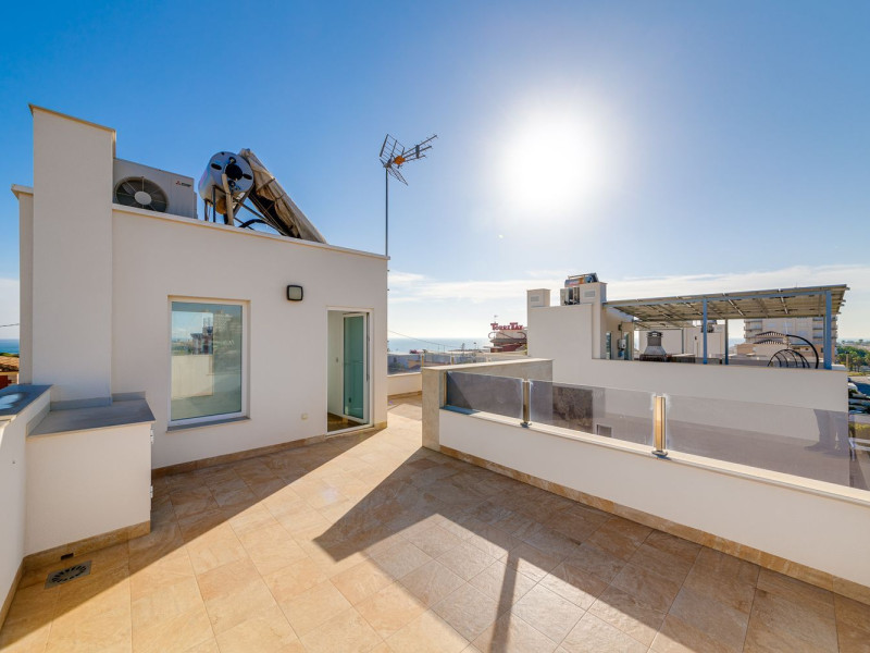 Новостройка Villa con vistas al mar в Торревьеха photo 5