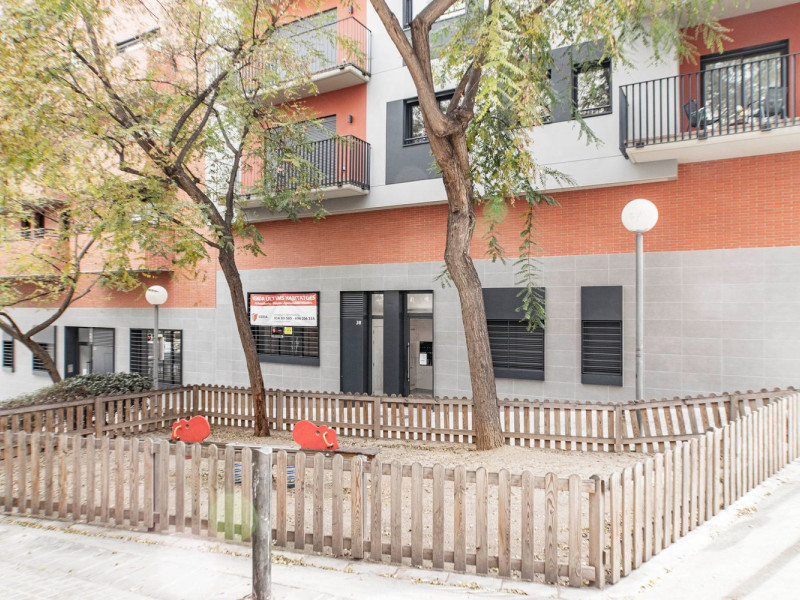 Venta de duplex en Calle Marti i Pujol , 607, Badalona photo 4