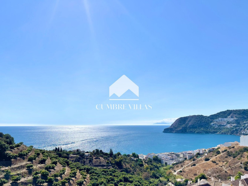 Sale of independent chalet in Calle Barranquillo s/n, Almuñécar
photo 2