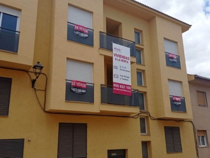 Piso en venta en Calle Gaudi, Los Villares
photo 2