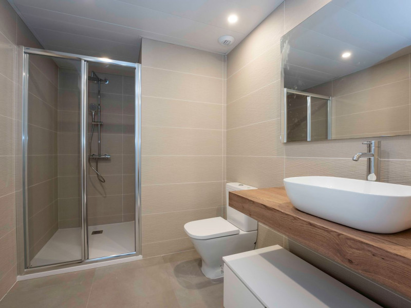 Sale of apartment in Calle de Joaquim Rubió i Ors, 5, Cornellà de Llobregat
photo 3
