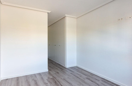 Apartment for sale in Calle Complutense, 1, Burgos thumbnail 2