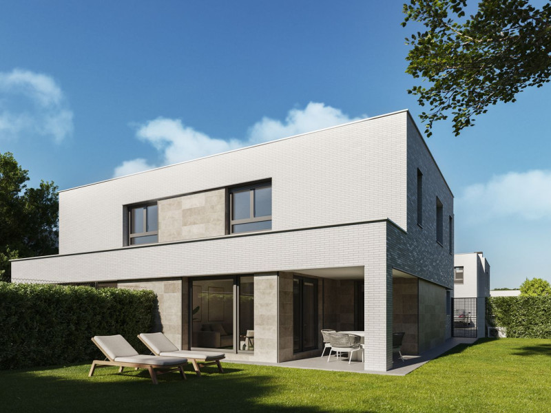 Venta de chalet adosado en  Urbanización Monte de la Villa s/n , Villaviciosa de Odón photo 2