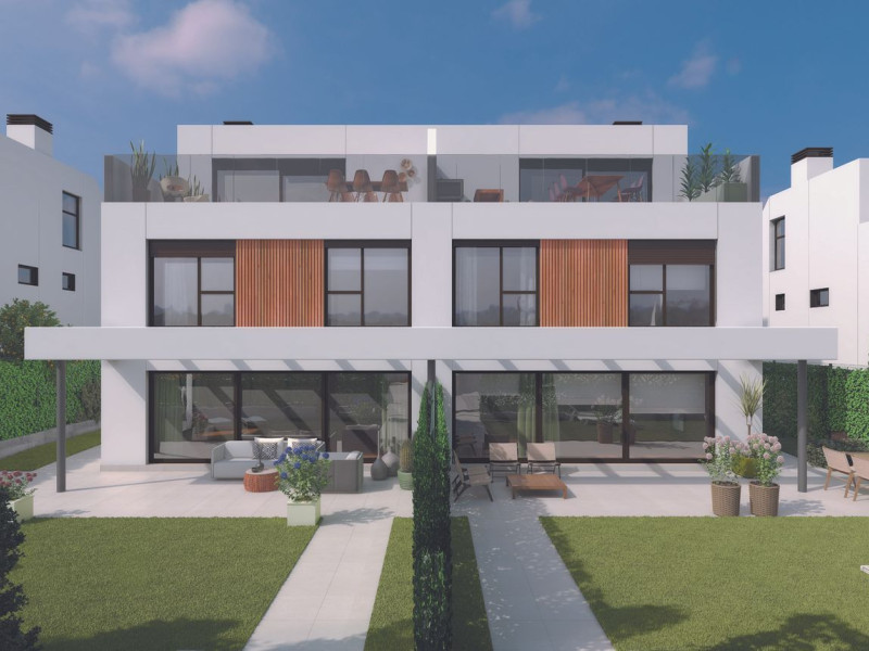 Sprzedaż szeregowego domku w  Calle Lacal, 10 , Pozuelo de Alarcón photo 5