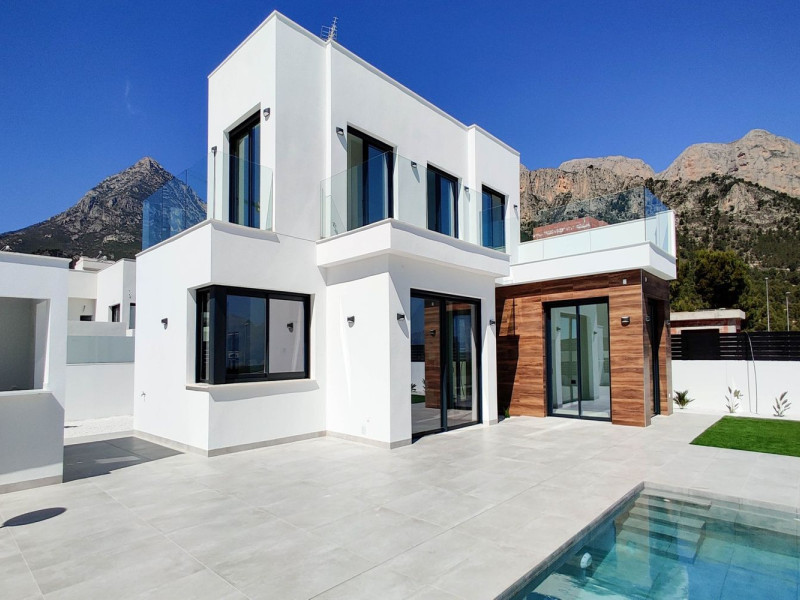 Obra nueva de chalets de estilo moderno en Polop de la Marina en Polop (Revista) photo 5