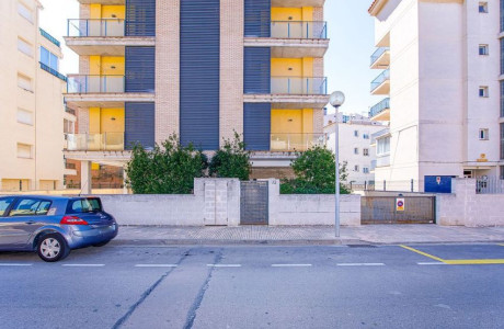 Apartment for sale in Urb. Av Nautilus, Roses photo 1