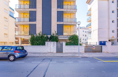 Apartment for sale in Urb. Av Nautilus, Roses thumbnail 1