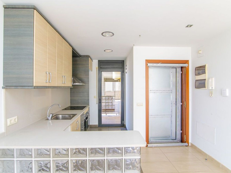 Sale of apartment in Urb. Av Nautilus, Roses
 photo 3