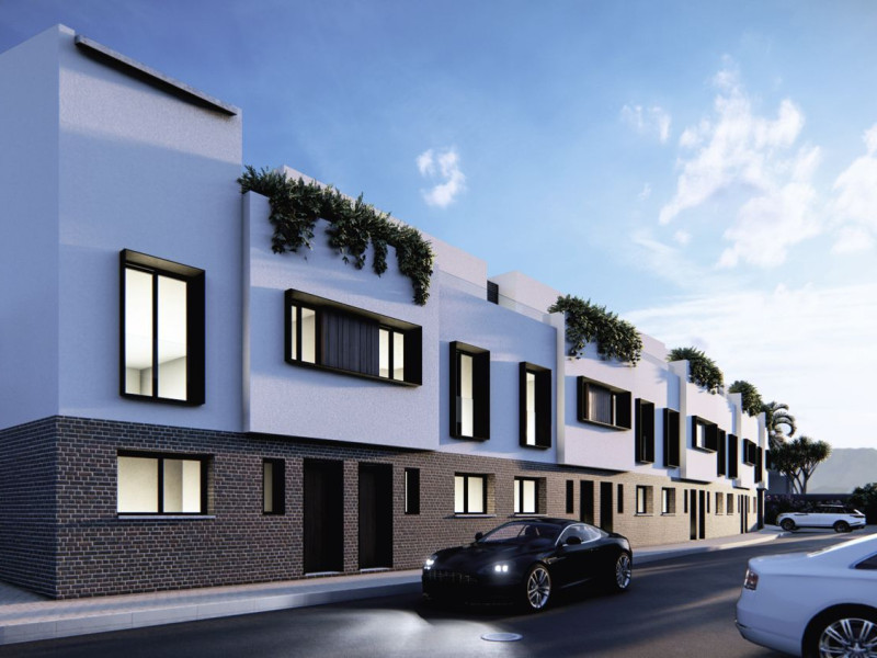 Venta de chalet adosado en Calle Montemayor, 23 , Estepona photo 3