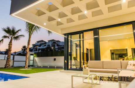 Promoción Exclusivo Chalet a Estrenar en Finestrat obra nueva en Finestrat photo 4