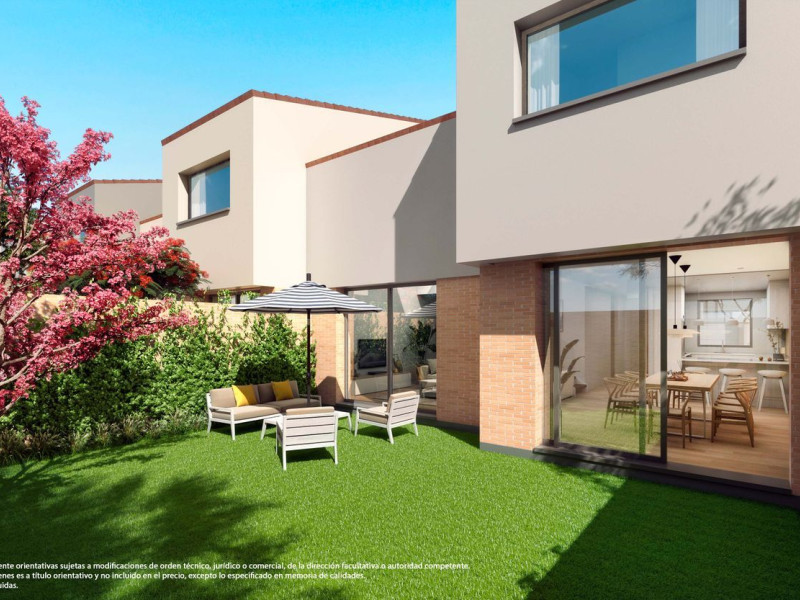 Venta de chalet adosado en Calle Prado Enebros s/n , Colmenar Viejo photo 2