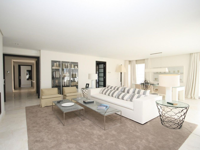 Obra nueva 23 Viviendas En Hacienda De Valderrama en Sotogrande (Revista) photo 4