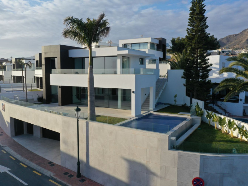 Venta de piso en Miguel de Unamuno 17, Nerja
photo 5