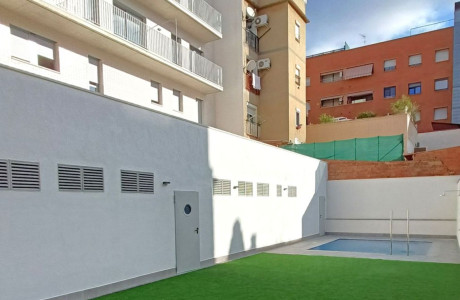 Penthouse for sale in Calle Canelones, 16, Badalona thumbnail 1