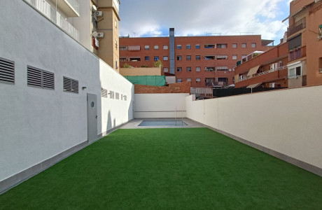 Penthouse for sale in Calle Canelones, 16, Badalona thumbnail 2
