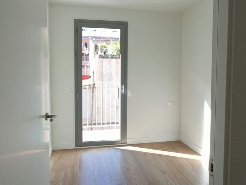 Sale of apartment in Calle Canelones, 16, Badalona
photo 5