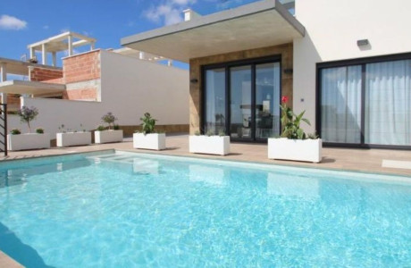 Chalet independiente en venta en Avenida Julietta Orbaiceta, 41, Cartagena thumbnail 2