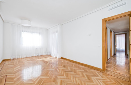 Пентхаус на продажу в  Calle Jose Die y Mas, 5, Мадрид photo 4